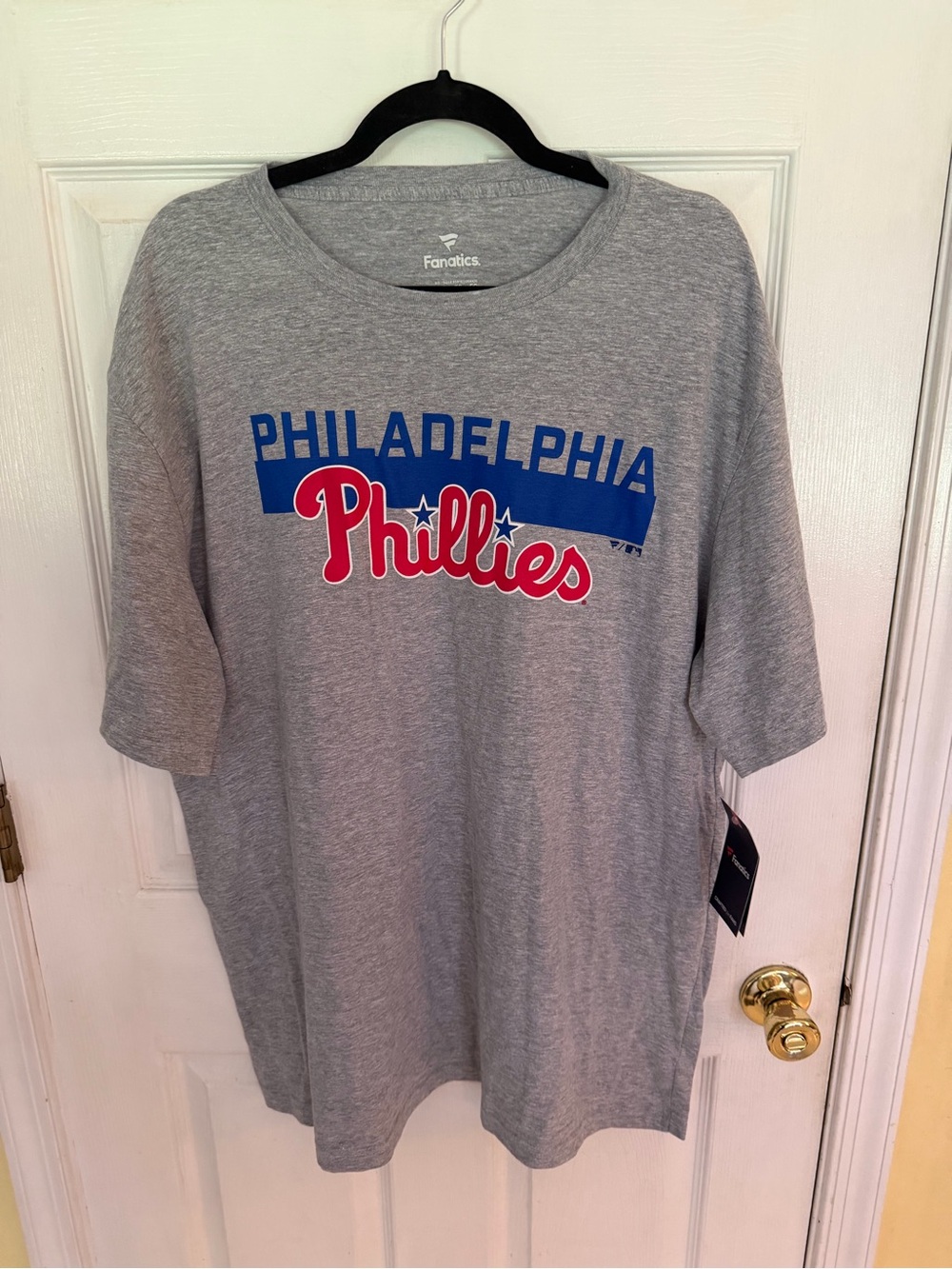 Fanatics Philadelphia Phillies T-Shirt Big 1XB Gray MLB Graphic Tee NWT